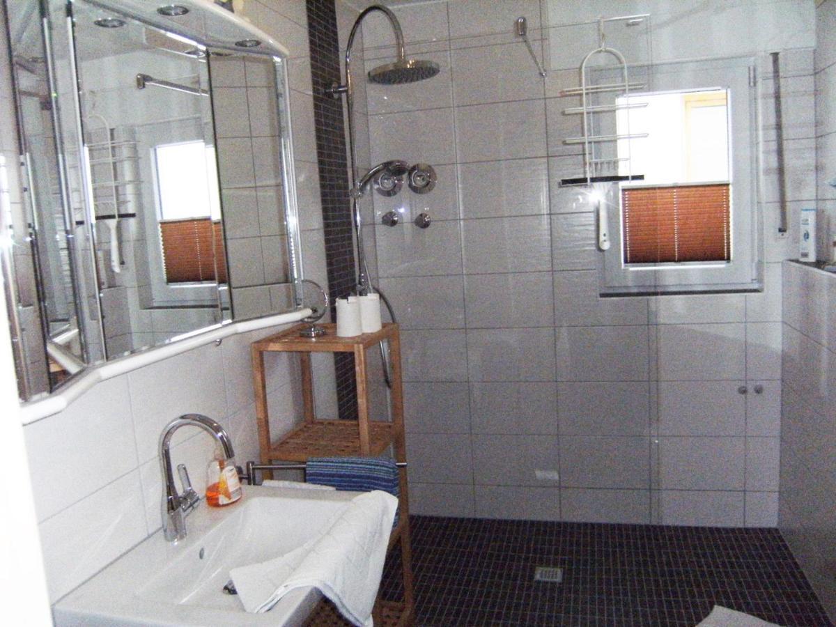 Bio-Ferienweingut Leyendecker Apartment Kattenes Ngoại thất bức ảnh