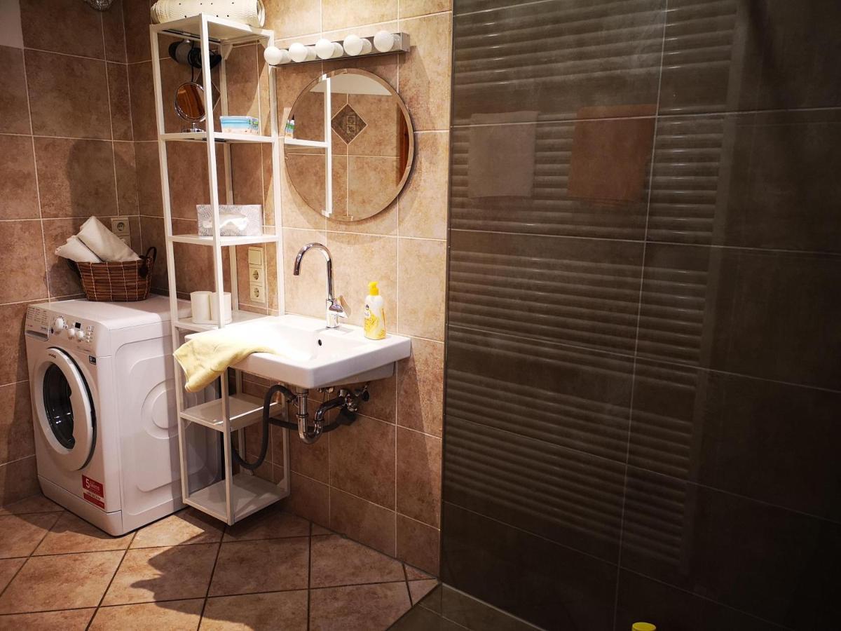 Bio-Ferienweingut Leyendecker Apartment Kattenes Ngoại thất bức ảnh