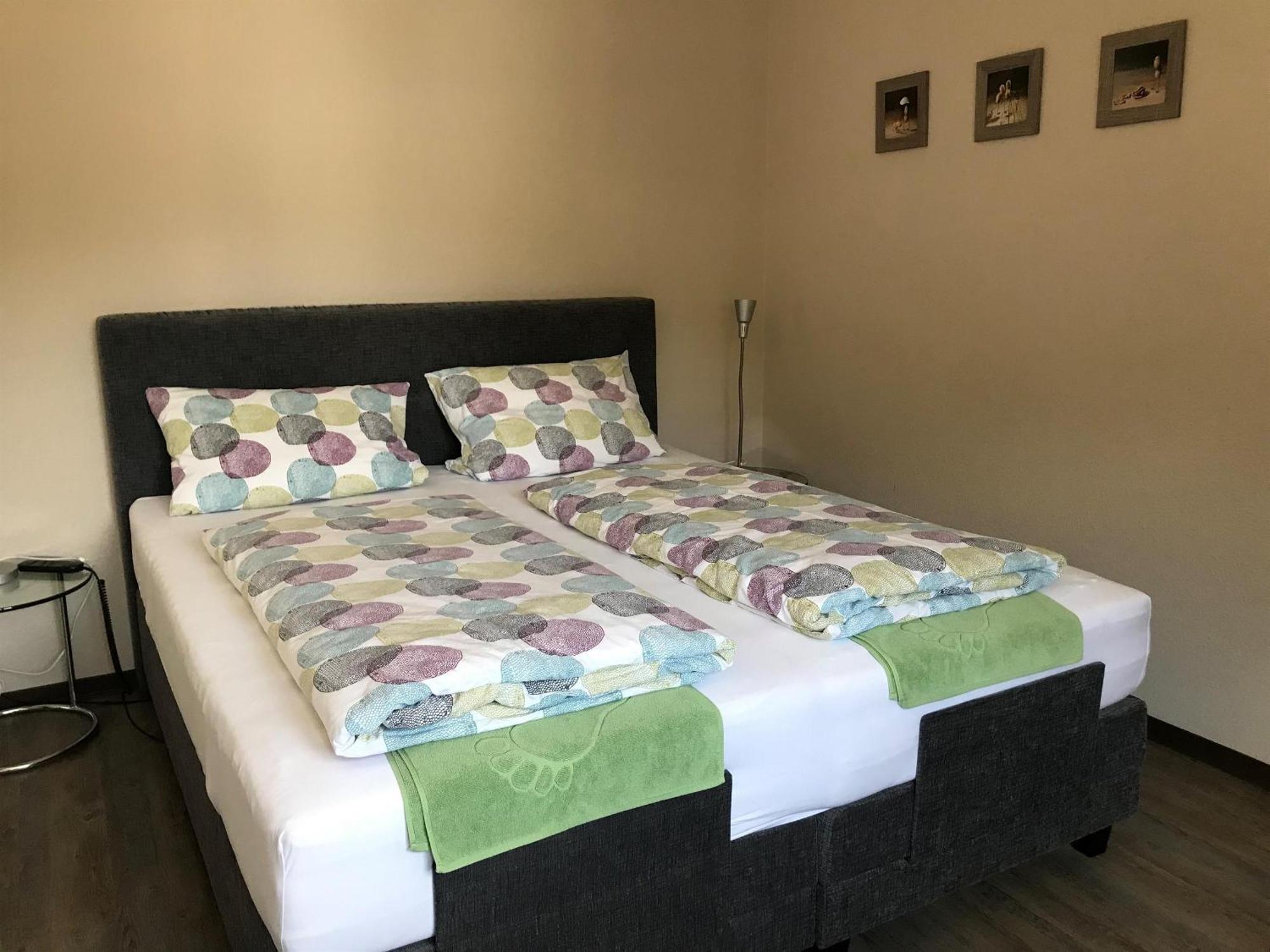 Bio-Ferienweingut Leyendecker Apartment Kattenes Ngoại thất bức ảnh